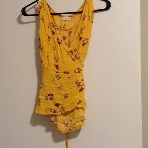 Yellow sleeveless tie top